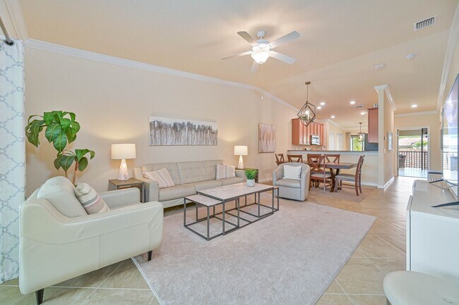 Building Photo - **2 + Den Condo - 1 Car garage - Fully Furnished - Short Term Lease (5.11 - 11.30) **