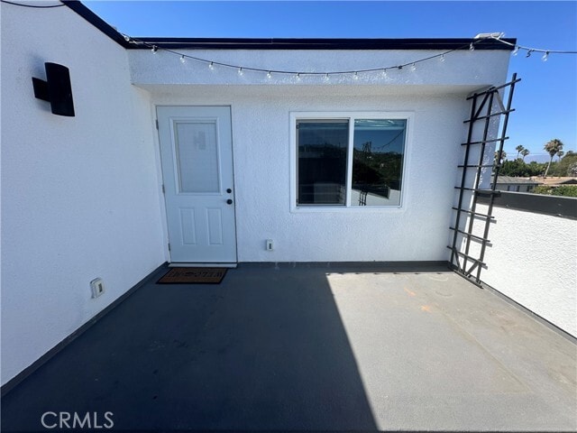 Building Photo - 13508 Moorpark St