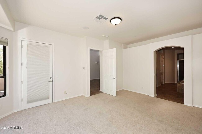 Building Photo - 9270 E Thompson Peak Pkwy