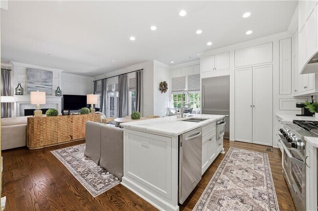 Building Photo - 1295 Cumberland Rd NE