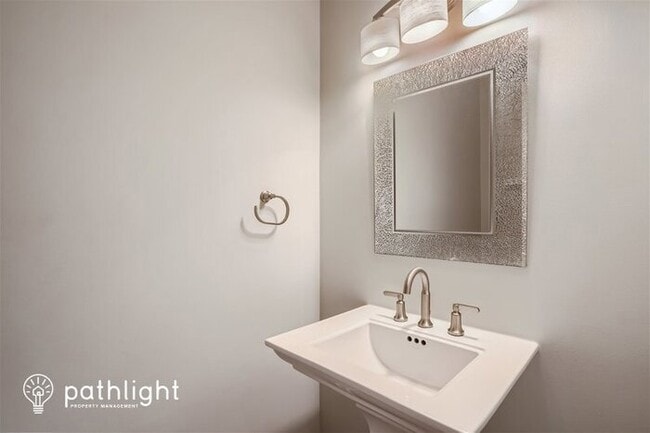 Building Photo - 11050 Amberton Crossing, Johns Creek, GA, ...