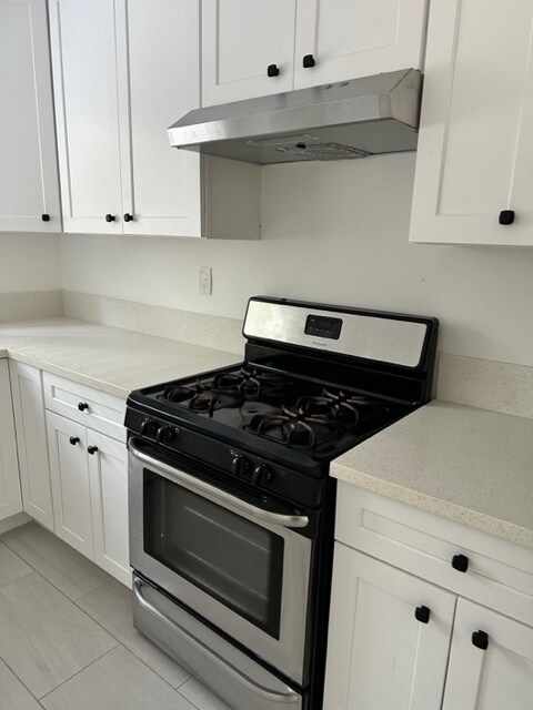 Building Photo - 15556 Vanowen St