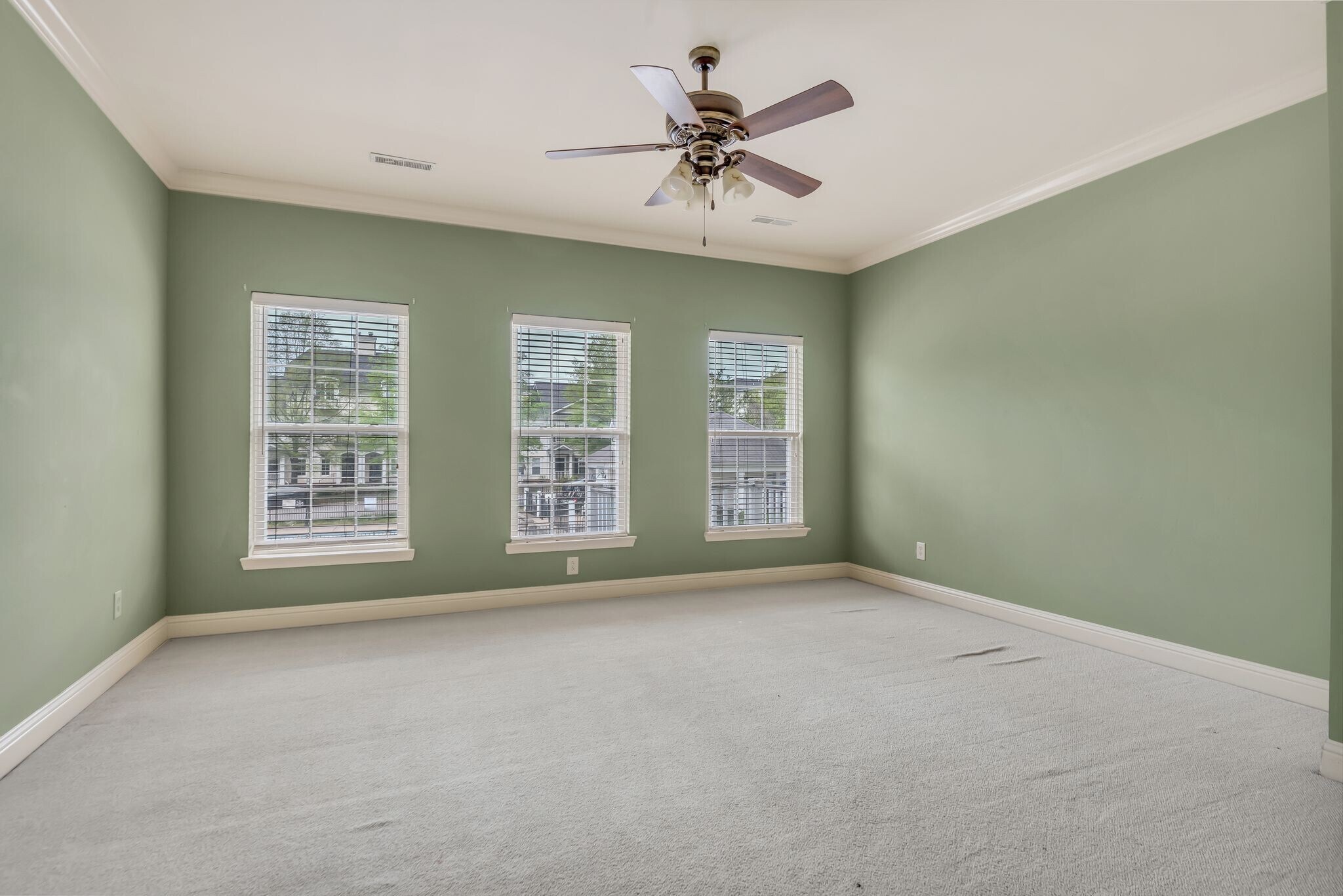 Building Photo - 4316 Summercrest Blvd