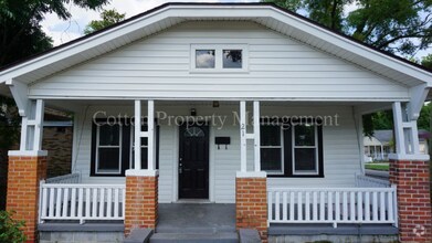 Building Photo - 3BR/1BA- Downtown Wilmington- $1,550/month...