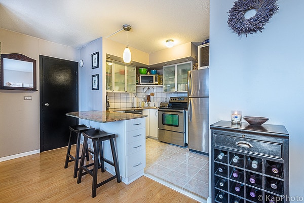 Building Photo - 2740 N Pine Grove Ave