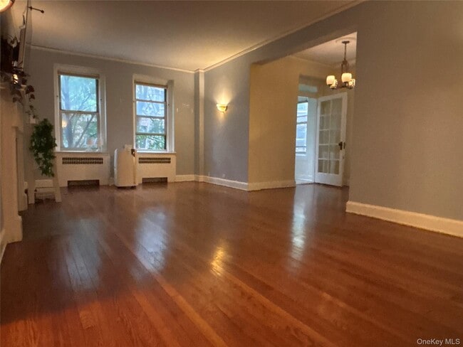 Building Photo - 8 Barstow Rd