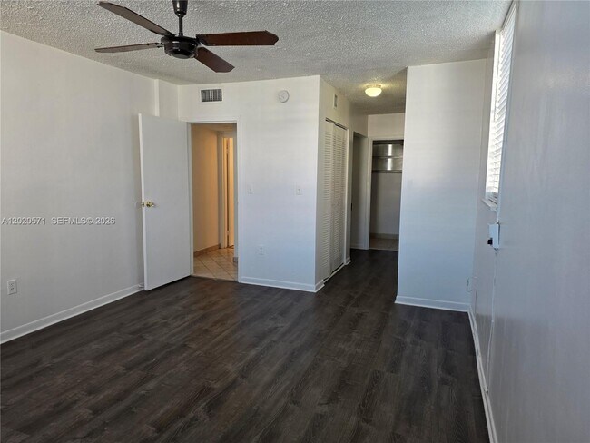 Building Photo - 14150 SW 84th St