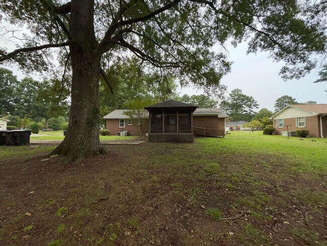 Building Photo - 1506 Scotty Dr