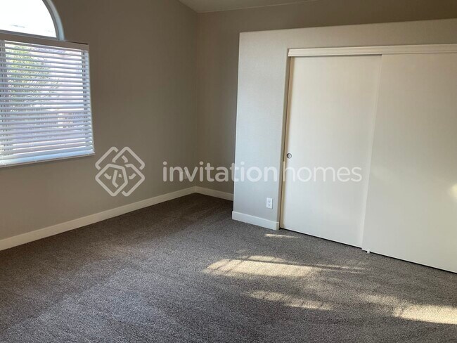 Building Photo - 4527 Monitor Way