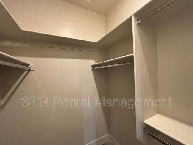 Building Photo - 929 S 4380 W