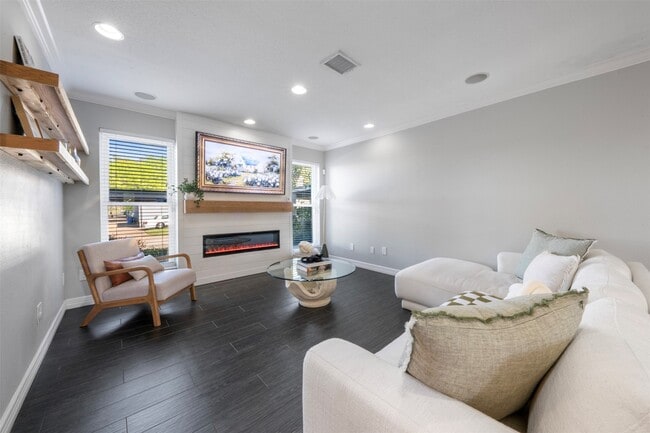 Building Photo - 768 Worthshire St