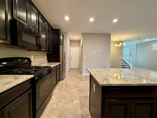 Building Photo - TWO STORY 3 BED 2.5 BATH HOME WITH SOLAR.