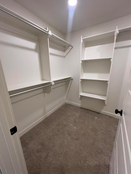 Building Photo - 3105 140th St