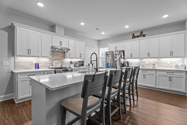 Building Photo - Build Equity While Leasing - Lease and Own...