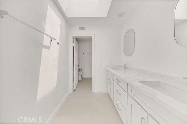 Building Photo - 6289 Sunny Meadow Ln