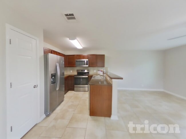 Building Photo - 1027 Trail Driver Cove