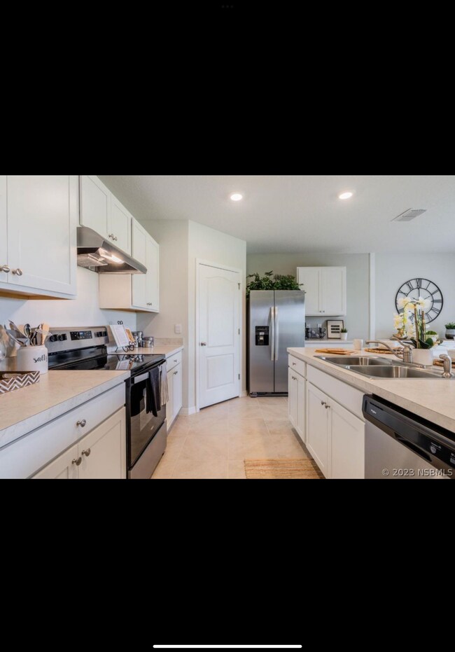 Building Photo - 3241 Silas Dr