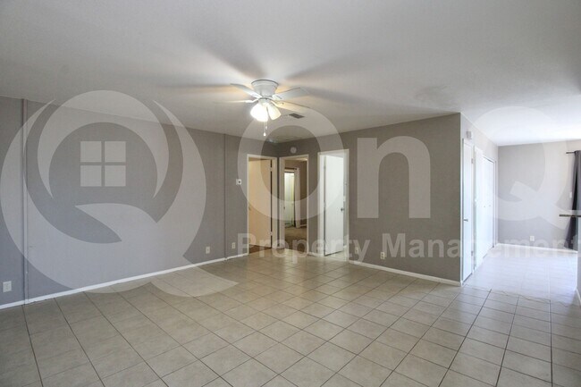 Building Photo - 9021 W Elm St