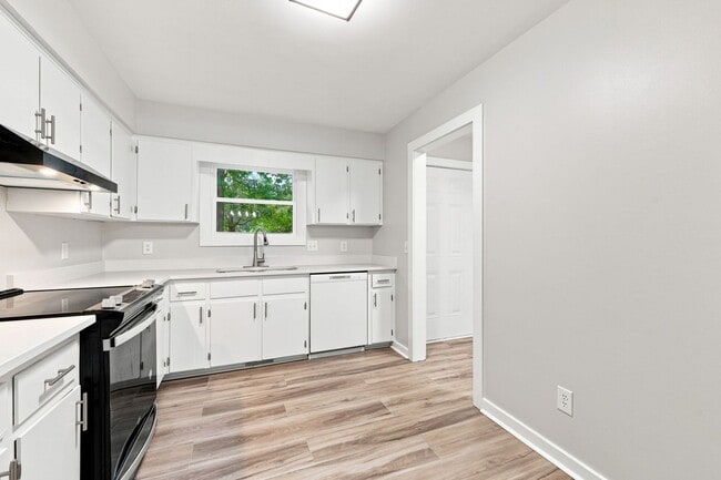Building Photo - 4011 Arckelton Dr