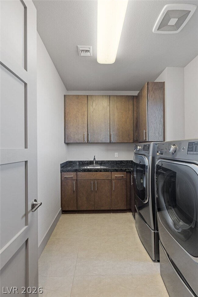 Building Photo - 1168 Monte De Luz Way