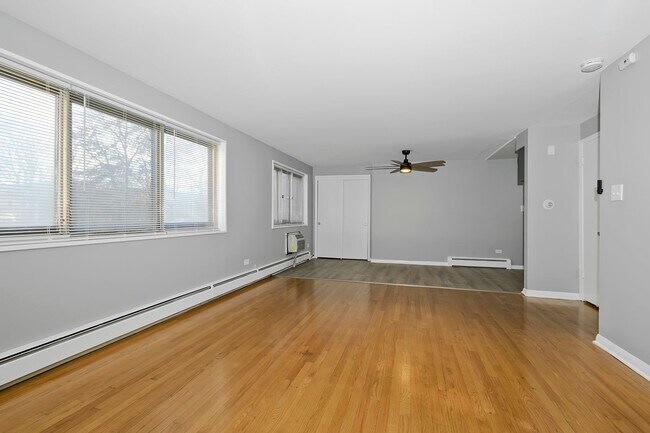 Interior Photo - 10604 S Walden Parkway