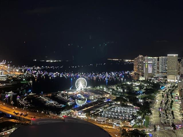 Building Photo - 900 Biscayne Blvd