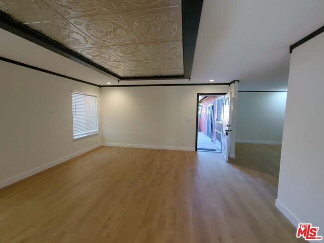 Building Photo - 6656 Swan St