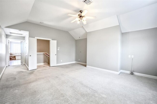Building Photo - 3662 Main Plaza Dr