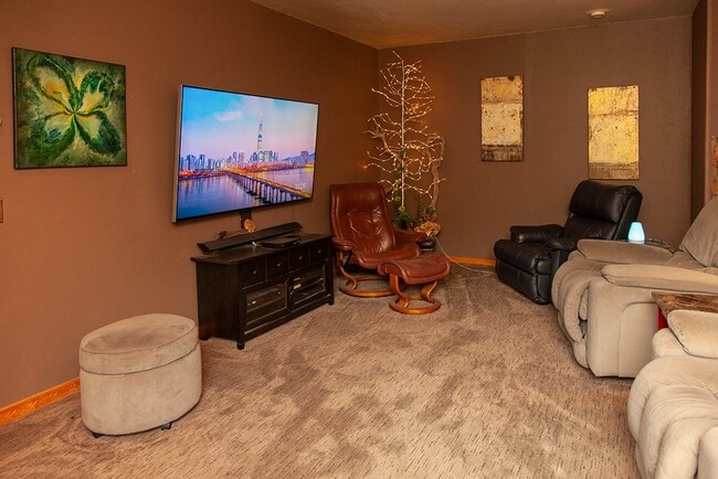 Building Photo - 3805 Marine Way