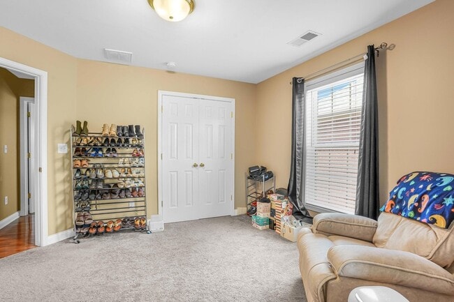 Building Photo - 4317 Saron Dr