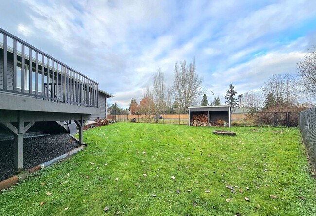 Building Photo - 3 Bedroom Home in Marysville Available Now