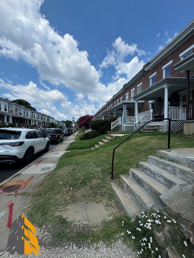 Building Photo - Move in by March 31st - Pick your move in incentive: A TV, 1 month free on a 13th month lease, or...