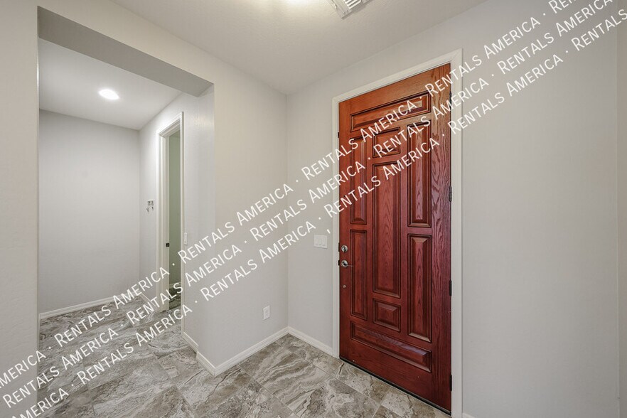 Building Photo - 1166 W Fir Tree Rd