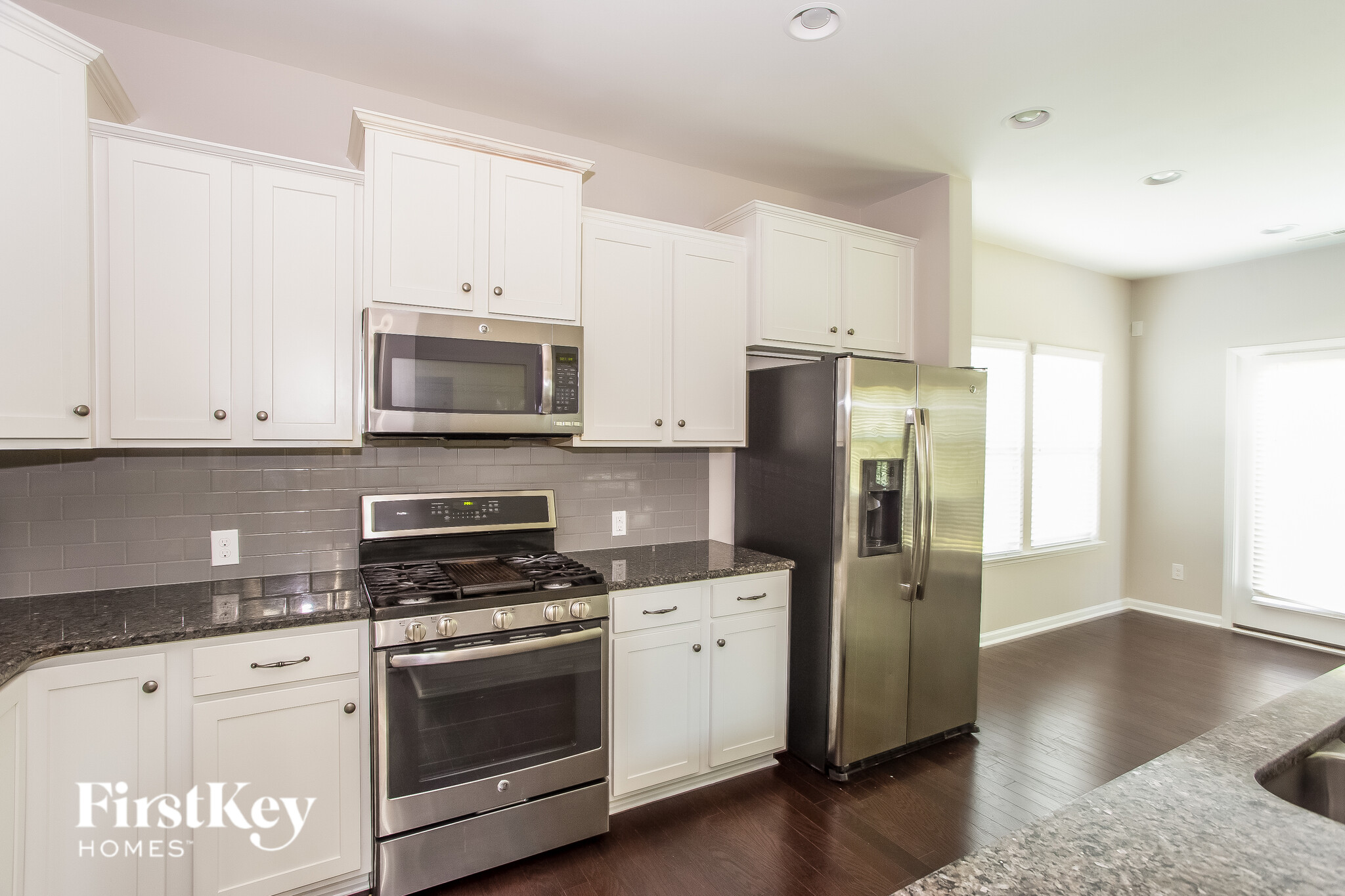 Building Photo - 4018 Martele Dr