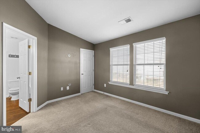 Building Photo - 109 Monticello Square