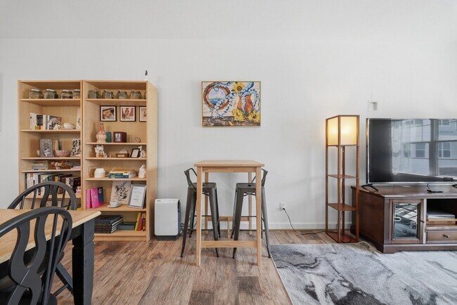 Building Photo - 4331 Pinter Ln