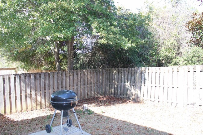 Building Photo - 682 Brooke Hampton Dr