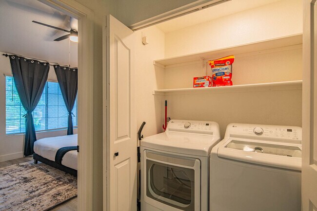 Building Photo - 7900 E Princess Dr