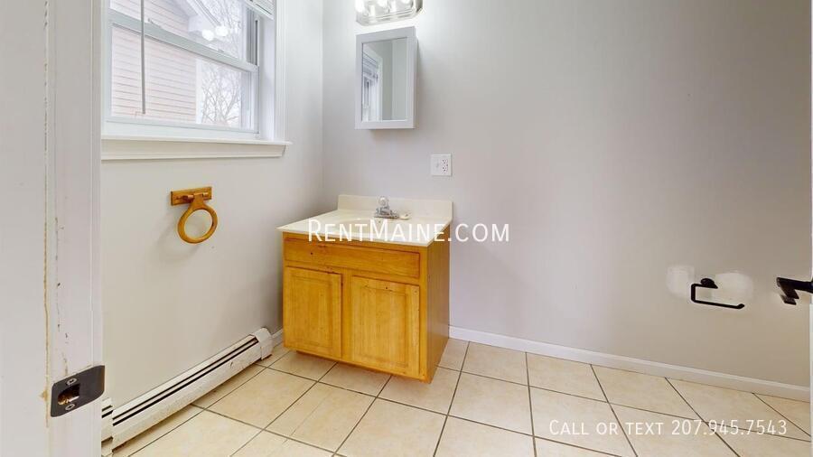 Building Photo - 1833 Hammond St