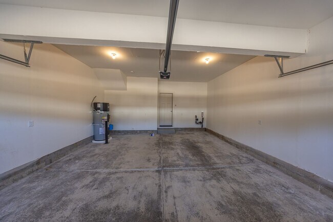 Building Photo - 4255 S Waters Edge Wy