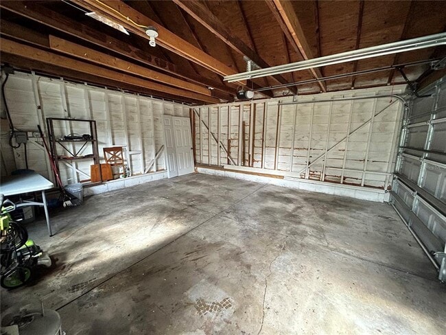 Building Photo - 701 29th Ave N