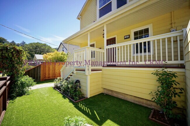Building Photo - Gerstile Park Gem, With Upgraded Finishes ...