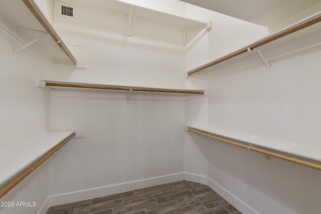 Building Photo - 9295 E Rockwood Dr
