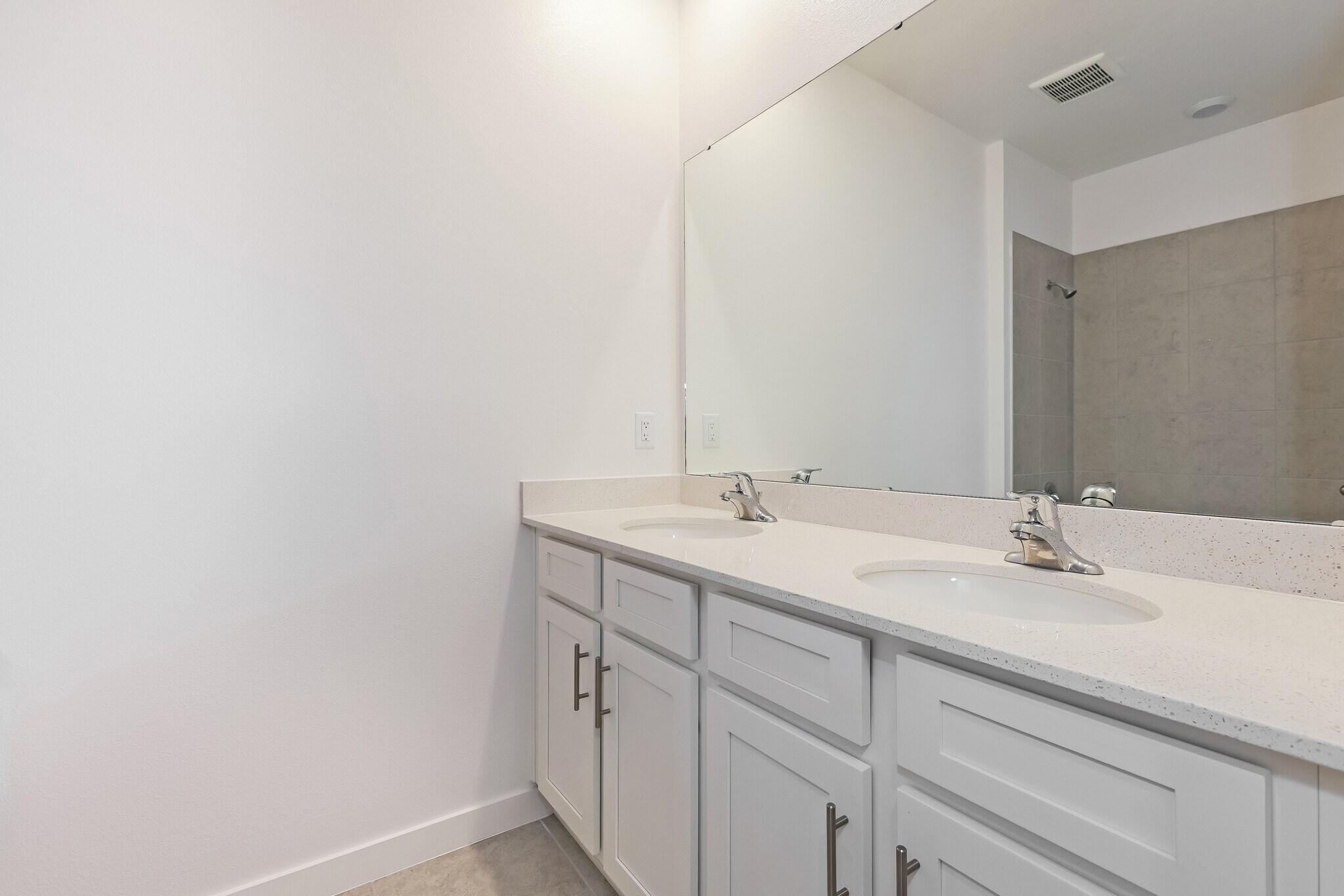 Building Photo - 1456 Tristar Dr