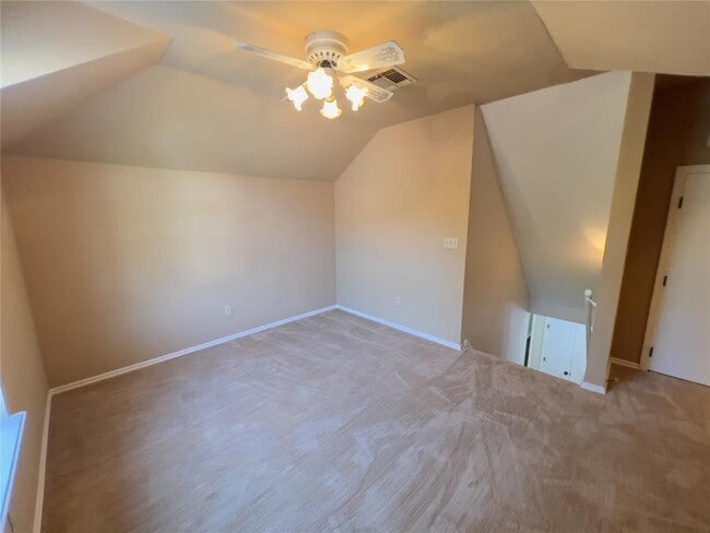 Building Photo - 11800 Kingsridge Terrace