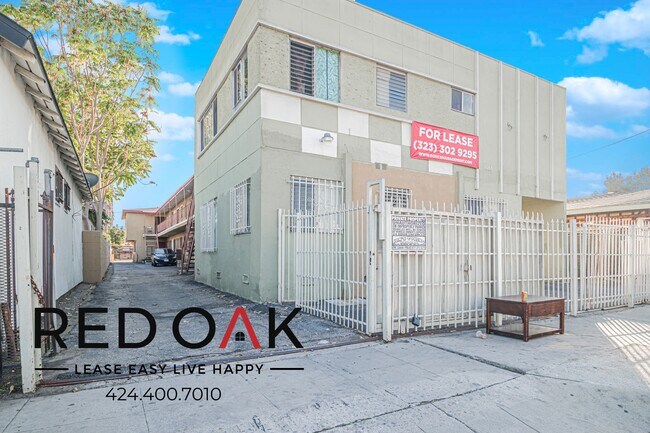 Building Photo - 1088 W 39th St