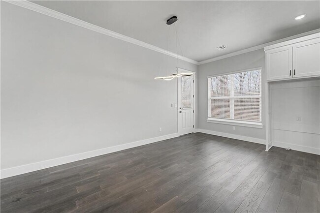 Building Photo - 29 Selkirk Dr
