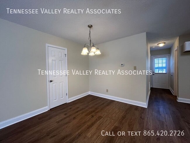 Building Photo - 455 Bramblewood Ln