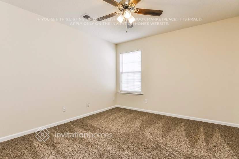 Building Photo - 8020 Bright Oak Trail