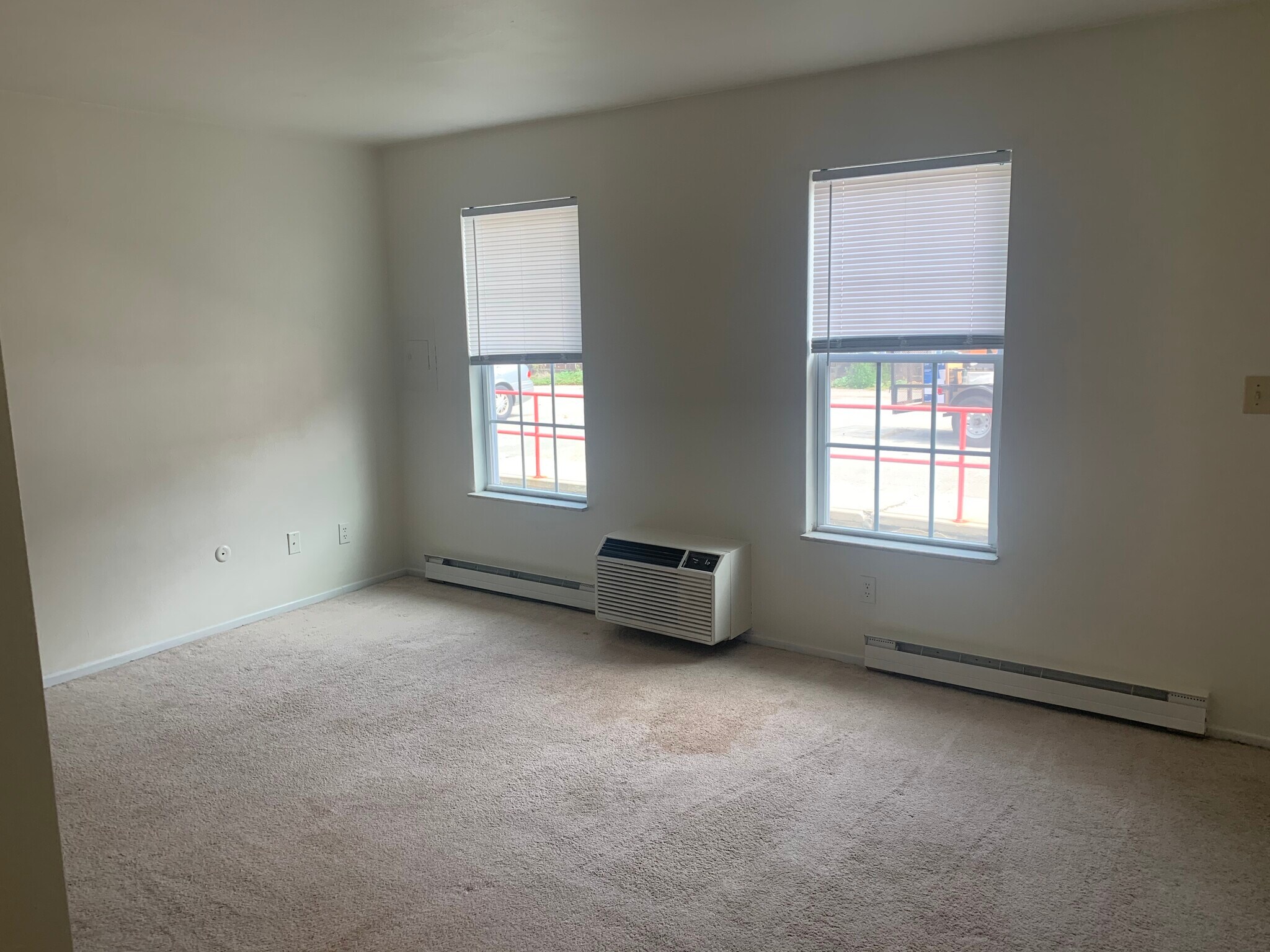 Building Photo - 315 Concord Ave